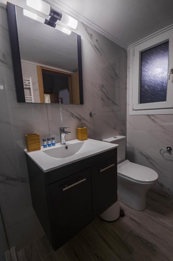 Adorable 2 Bedroom Apartment Close To Ancient Athens City Center Dış mekan fotoğraf