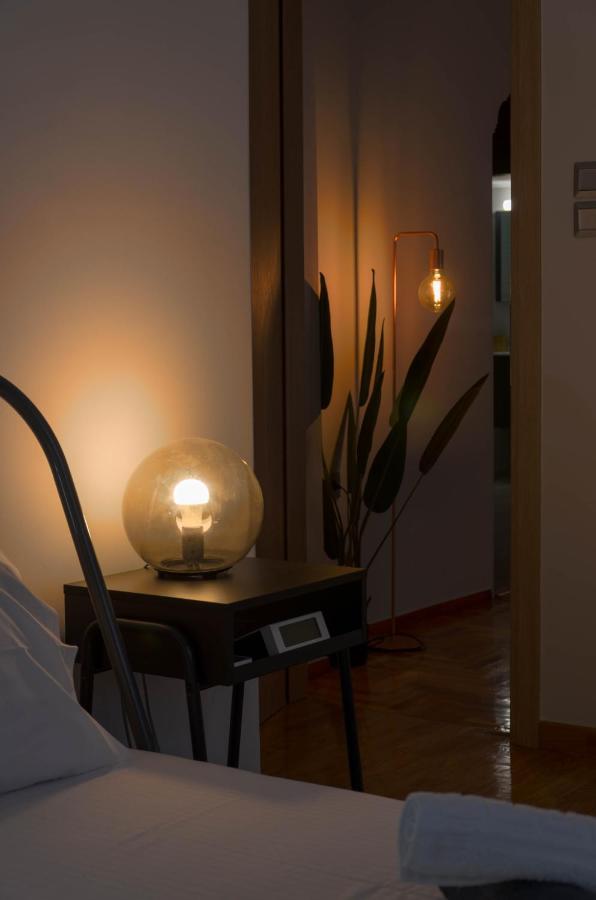 Adorable 2 Bedroom Apartment Close To Ancient Athens City Center Dış mekan fotoğraf